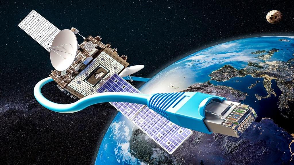 مصوبه اینترنت ماهواره‌ای بازنگری می‌شود