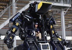 ربات ۴.۵ متری ژاپنی با قیمت ۳ میلیون دلار فروخته می شود