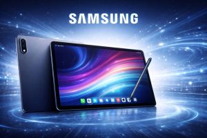 تبلت Samsung Galaxy Tab با قلم S Pen در پسزمینه دیجیتالی آبی و لوگوی سامسونگ